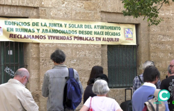 Un momento de la concentración en el barrio de Santa de María