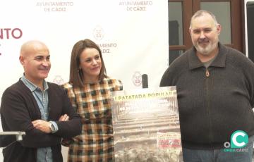 Concejales y organizadores, durante un momento de la presentación.