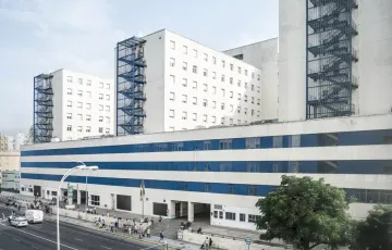 Fachada del Hospital Puerta del Mar. 