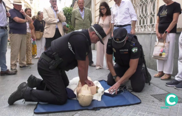 Ejercicio de reanimación cardiaca en la capital gaditana