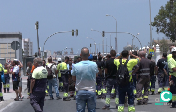 Las primeras acciones de protesta de este martes en la capital gaditana