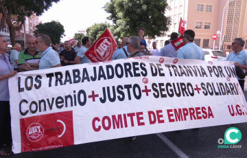 Cabecera de la marcha de este miércoles por la Avenida