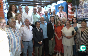 El cantaor arropado por autoridades y conocidos este jueves