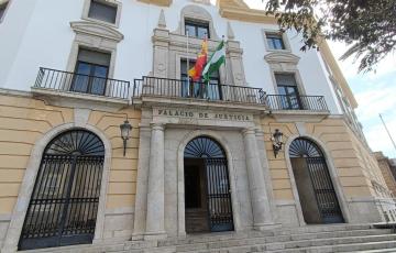 Fachada de la audiencia provincial de Cádiz