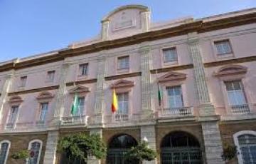 Fachada de la Diputación de Cádiz.