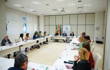 El consejero de Sanidad Antonio Sanz ha presidido este viernes la constitución de la comisión de seguimiento del plan de choque del cribado del cáncer de mama.