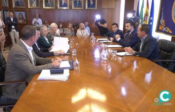 Primera reunión entre Junta, Zona Franca y Ayuntamiento para avanzar en el convenio del nuevo hospital de Cádiz. 
