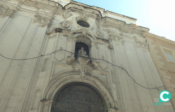 Portada del templo de la calle Sagasta que de nuevo volverá al culto tras más de una decada