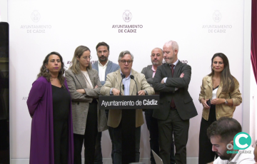 El grupo muncipal socialista en la rueda prensa de este jueves en el Ayuntamiento El grupo muncipal socialista en la rueda prensa de este jueves en el Ayuntamiento