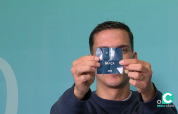 Sorteo en que el equipo gaditano quedó emparejado con el club catalán