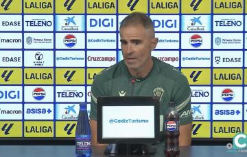 Garitano durante su comparecencia de prensa (Foto: Cádiz CF)