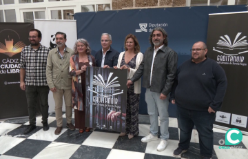 Organizadores y autoridades en el acto de presentación en la Diputación