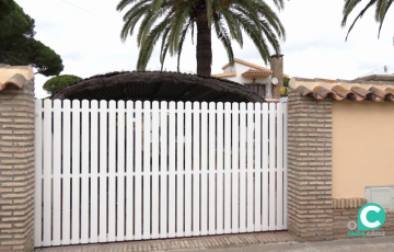 Entrada al chalé donde aconteció el suceso en El Puerto de Santa María