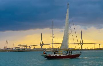 El velero Fénix partía a las 9:00 h de este sábado hacia Las Palmas.