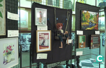 Algunos de los objetos a la espera de la puja