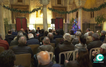 Un momento del acto en el bello espacio arquitectónico