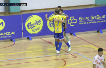 Los jugadores gaditanos muestran su alegria tras uno de los goles de la mañana