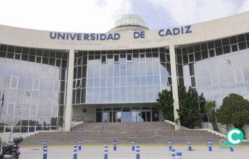 Facu,ltad de Ciencias del Mar y Ambientales en el campus de Puerto Real