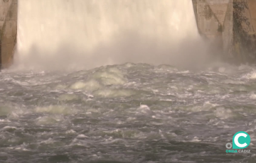 La salida de aguas de los pantanos siguen sucediendose a lo largo de las cuencas gaditanas