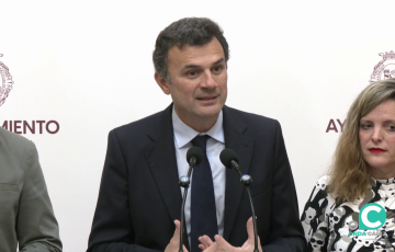 Bruno García atiende a los medios este viernes