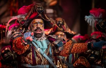 Comparsa, El manicomio