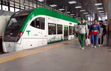 Imagen de la estación de Cádiz durante la fiesta