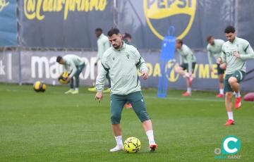 El gaditano en la sesión desarrollada en la Ciudad Deportiva Bahía de Cádiz (Foto: Cádiz CF)
