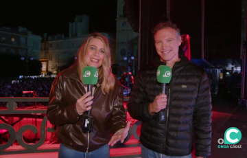 Mirian Peralta y Enrique Miranda conducirán la cita de esta noche a las 21.15 horas