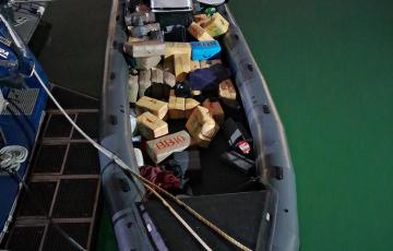 El genero incautado en el muelle tras la operación policial