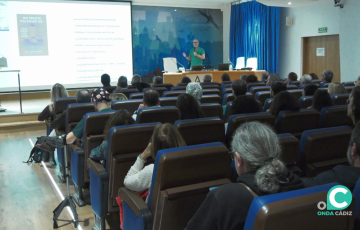 El salón de actos del hospital de Cádiz ha acogido una celebración especial con los pacientes como protagonistas.