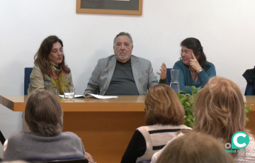 El autor ubetenese durante su intervención