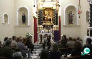 Las interpretaciones crearon una atmósfera íntima y espiritua