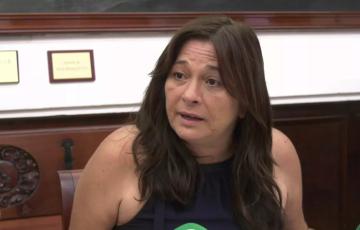 Helena Fernández acusa al Gobierno municipal de mezclar cifras mientras mantiene congeladas las ayudas en concurrencia competitiva.