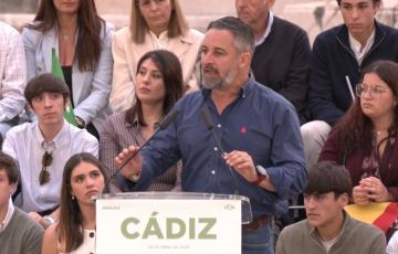 Santiago Abascal señala a Pedro Sánchez como el principal problema de Cádiz.