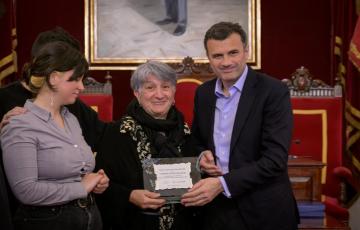 Reconocimiento a la figura de Fernando Antonio Vargas Betini en el salón de Plenos del Ayuntamiento de Cádiz.