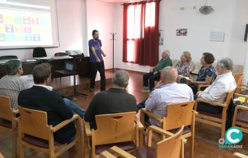 Sesión informativa en el centro Tartessos, dentro de la Agenda Cádiz 2030.