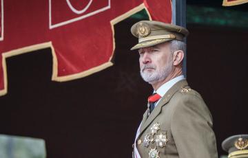 El rey durante un acto castrense en Cáceres en enero de 2026
