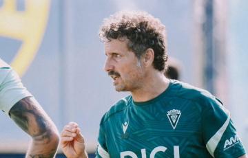 El técnico cadista en su primera sesión de trabajo de este miércoles en El Rosal