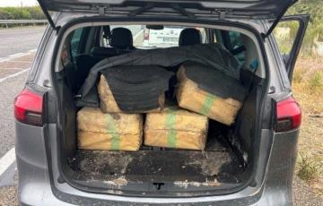 Género incautado en la parte trasera del vehículo