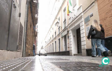 Entrada al CEIP San Felipe por la calle Sacramento