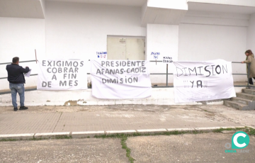 Acciones de protesta en la fachada del centro