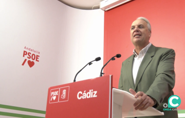 Juan Carlos Ruiz Boix durante su intervención en la rueda de prensa ante los medios 