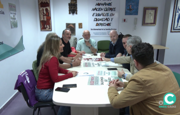 Imagen de la mesa en la que se expusieron distintos argumentos y propuestas de cara a un futura movilización