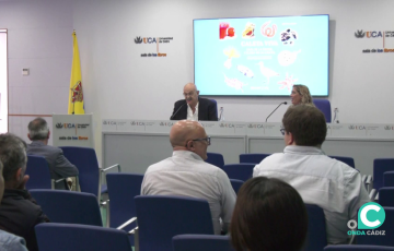 Un momento del acto celebrado en las despedencias del edificio Andres Segovia 