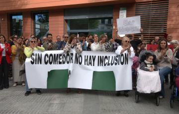 Un momento de la concentración en la capital gaditana durante el pasado miércoles