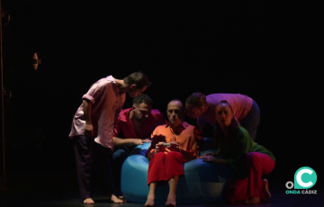 El montaje del espectáculo forma parte del Circuito Danza a Escena