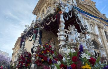 Los romeros de la hermandad de Cádiz inician el camino hacia Huelva.