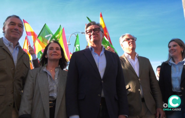 Los candidatos de la formación durante el arranque de la campaña electoral en Cádiz