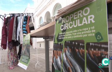 Género dispuesto en el patio del edificio listo para ser intercambiado este miércoles