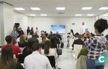 Cerca de ochenta personas han participado en este foro